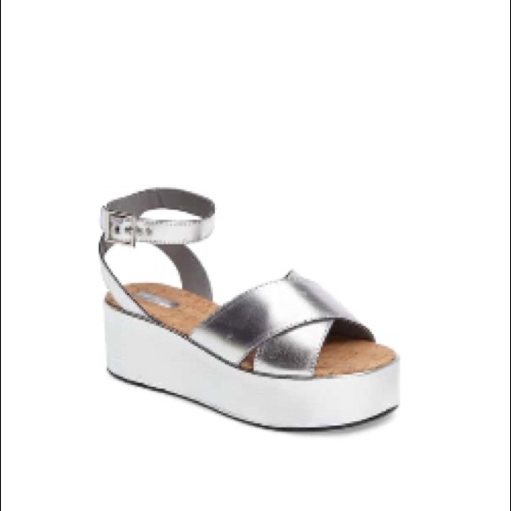 BRAND NEW | Topshop Silver Flatforms